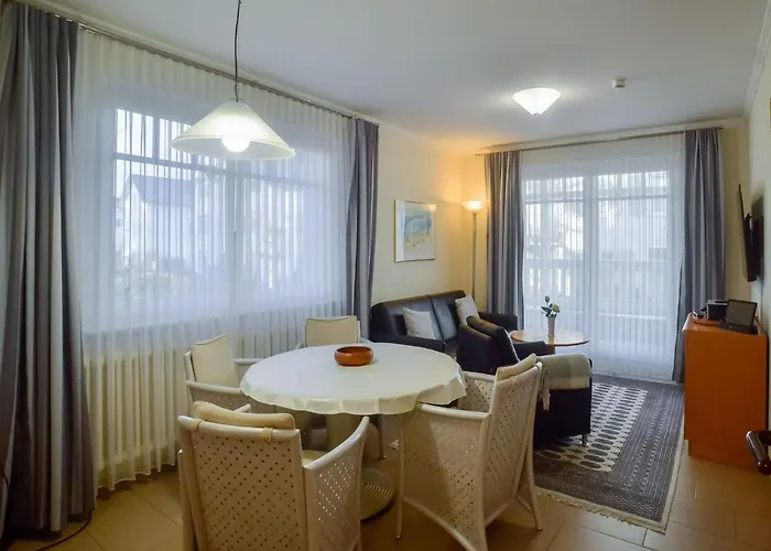 Strandvillen Binz - Appartement mit 1 Schlafzimmer und Balkon AH 562